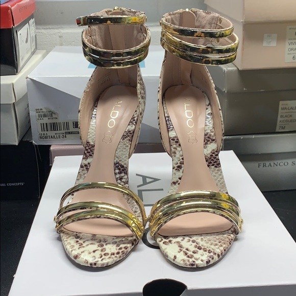 Women’s strappy heels - Picture 2 of 8